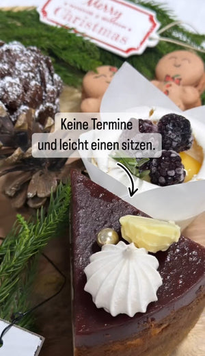 
                  
                    Laden Sie das Bild in den Galerie-Viewer, Köstliche Weihnachtsdessertbox
                  
                